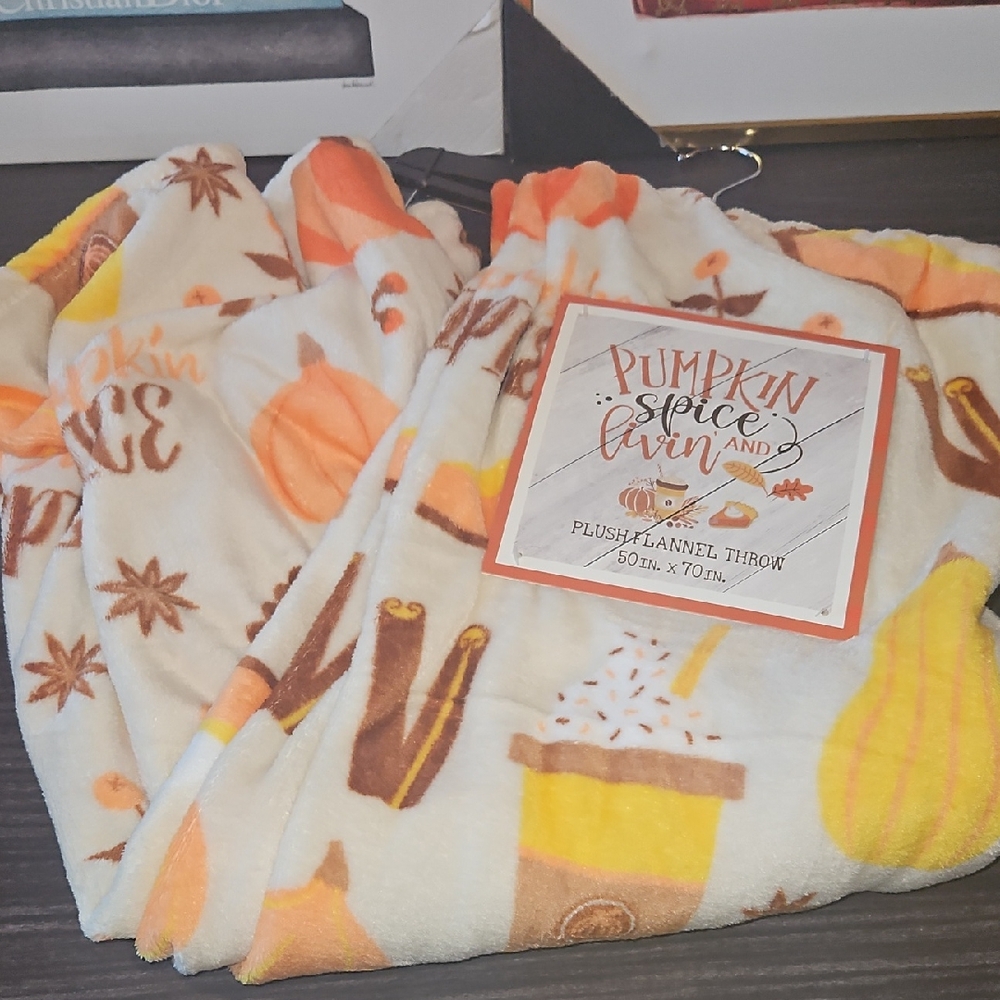 Pumpkin Spice Plush Flannel Throw
